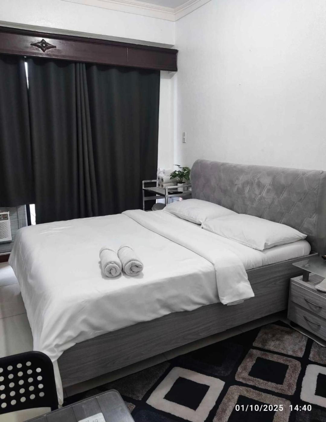 Citadel Inn Makati City Exterior photo